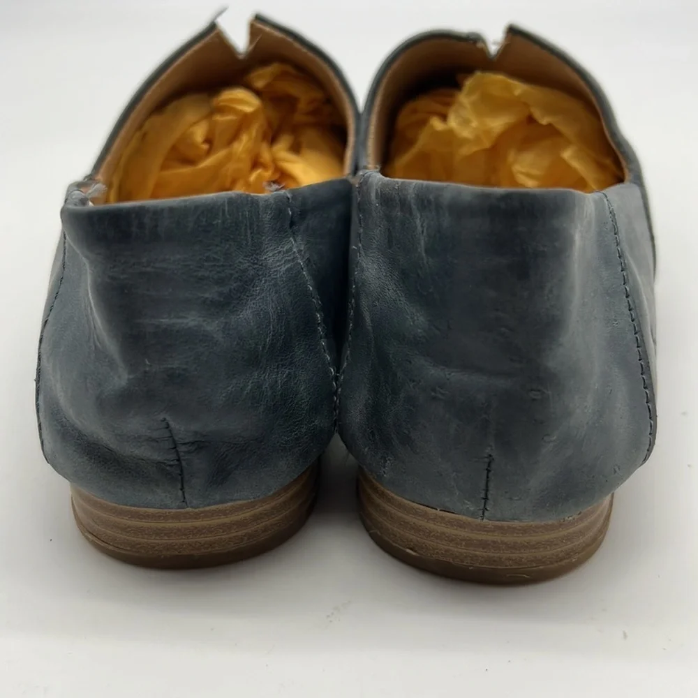 b.o.c  Blue Leather Loafers size 7